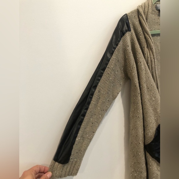 Yaira Sweater Jacket - Picture 2 of 8